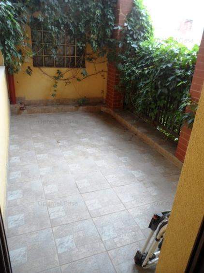 Piata Domenii,,apartament 95 mp,etaj 1 in vila, ideal birouri,cabinet medical