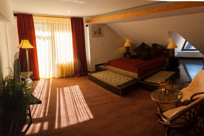 Vanzare Hotel- Moieciu