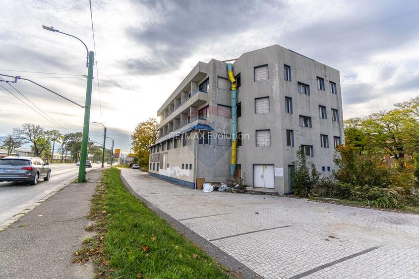 Oportunitate investiție-Clădire cu autorizație hotel și teren BRAȘOV - 11