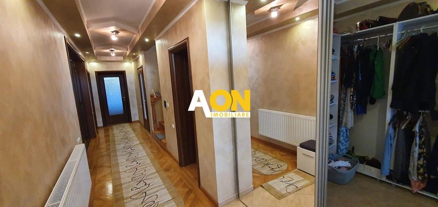 Casa P+1+M, 4 dormitoare, garaj, 500 mp teren, Micesti