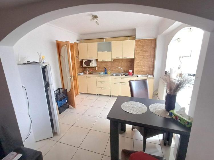 Vanzare 2 camere - Imobiliare MAXICONFORT