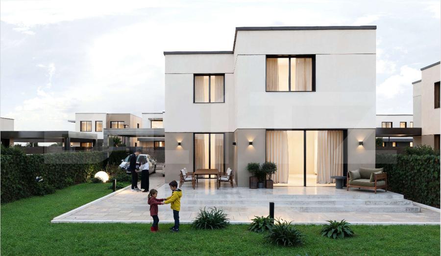 Casă de vânzare, 125.4 mp, teren 400 mp, zona Ștrandului