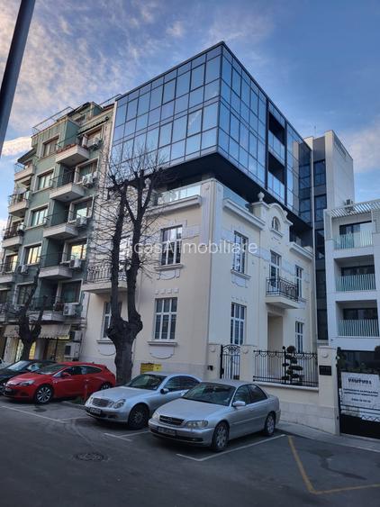 O poveste care asteapta sa fie rescrisa -cladire cu potential in centrul orasulu - 7