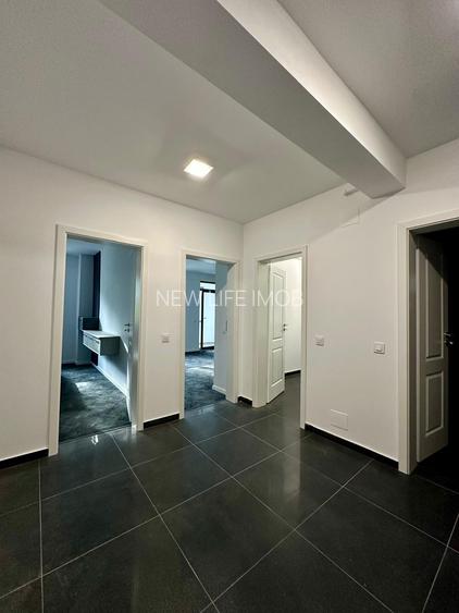 Bloc nou , 3 camere decomandate , etaj 1 , parcare privata - 4