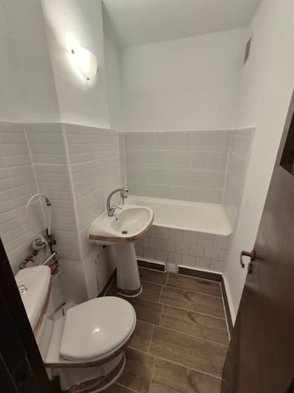 Colentina vanzare ap 3 camere Sectia 7 - Ion Berindei