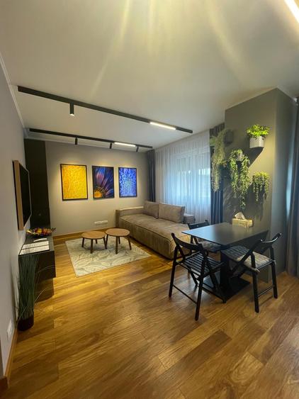 Apartament cu două camere - Tractorul