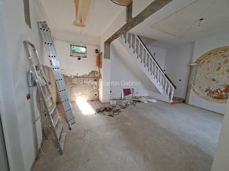 Piata Unirii - Hala Traian, PROPRIETAR, vand casa P+M, 4 cam, S 117 mp - 7