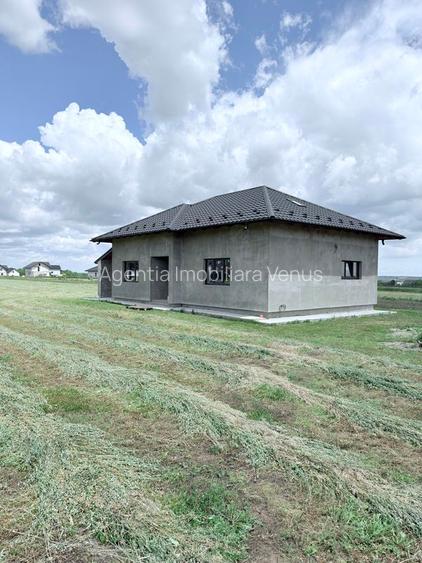 Casa noua pe parter la gri - 2