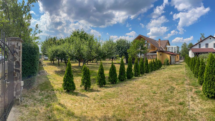 Casă 412 mp și teren de 1700 mp, zona Bercu Roșu – Pescăruș