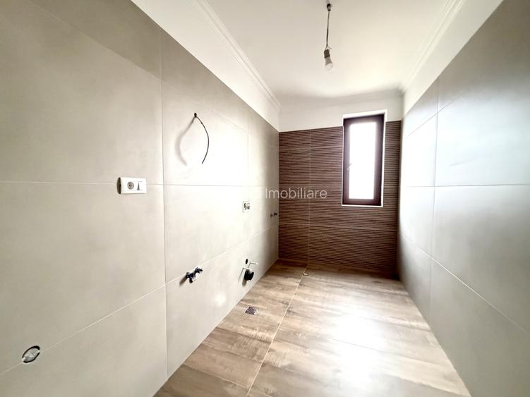 Duplex elegant, 3 camere, 88 mp utili, 330 mp teren - Sanandrei