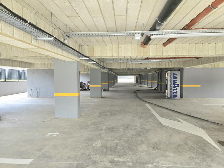 NOU & APROAPE GATA 2 Camere Decomandat la 15 Min METROU NICOLAE TECLU