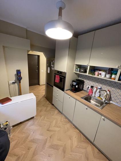 Piața Sf. Gheorghe | Decomandat | Renovat | Centrală proprie | Boxă 16 mp