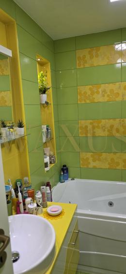 Apartament 3 camere,2 bai,2 balcoane 60 mp ultracentral DEJ