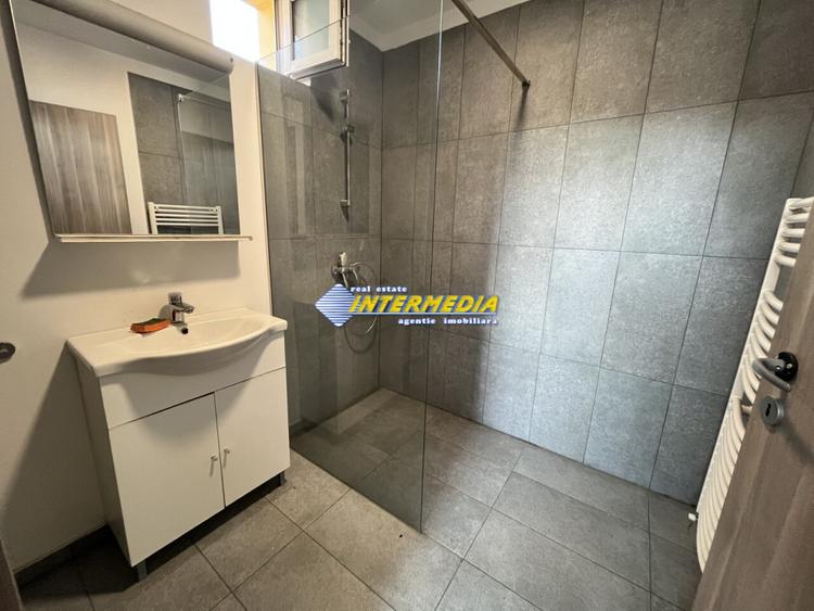Spatiu comercial I 66 mp I Cetate I finisat complet I