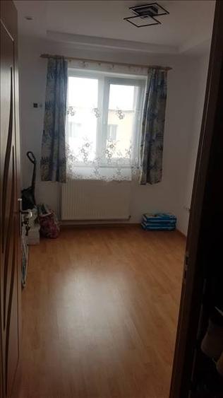 Apartament 3 camere Codlea renovat , mobilat si utilat