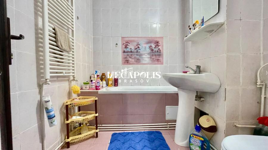 Apartament 3 camere | Decomandat | 2 băi - 9