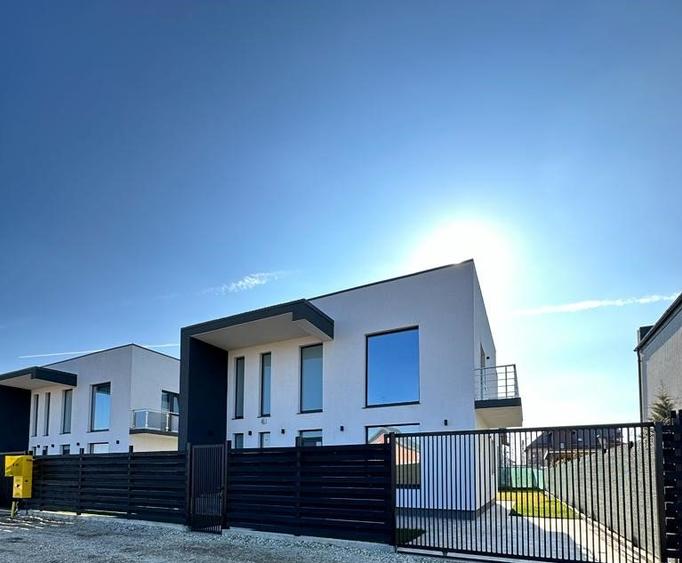 Vila Stil Mediteraneean || 4 Camere || Teren 400 mp || Com. Berceni