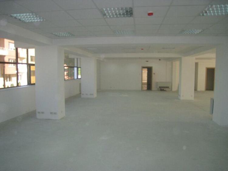 Cladire de Birouri Expozitiei