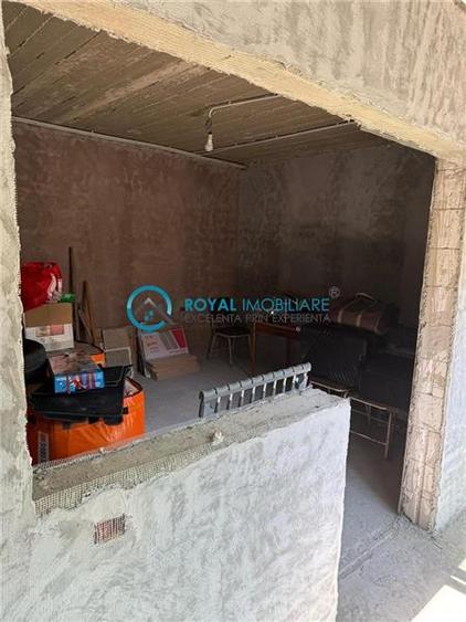 Royal Imobiliare - Vanzare Casa zona Barcanesti