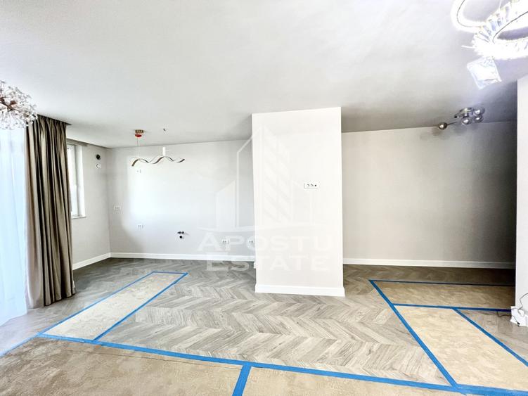 DE VÂNZARE Apartament 1 camera + balcon + gradina 24mp - Zona Aradului