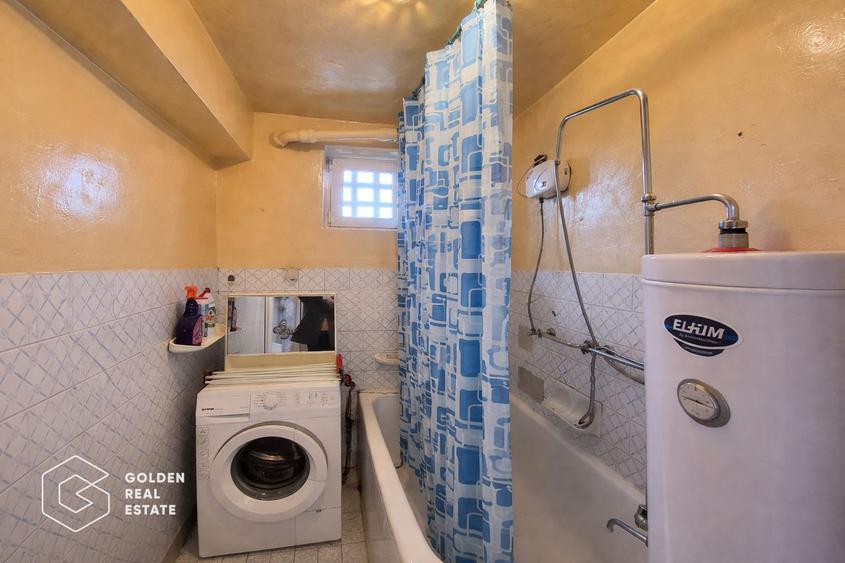Apartament 3 camere, etaj 3, oras Lipova
