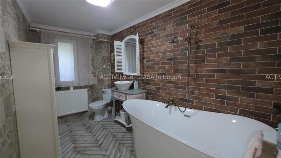Resita Casa Solida Zona Centrala - 16