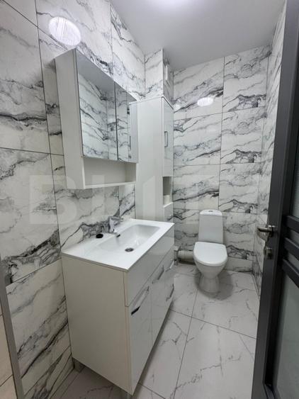 Apartament 3 camere, 2 bai, parcare, zona Teilor