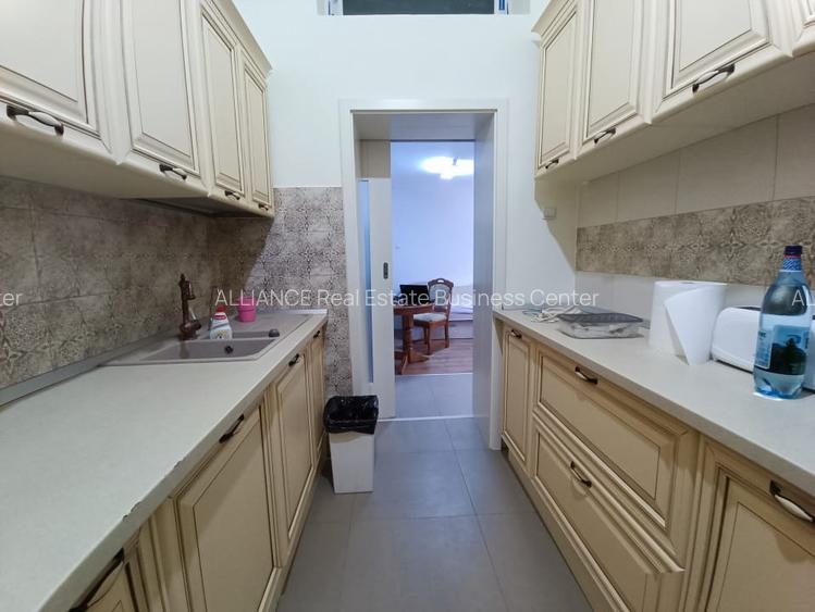 CENTRU SALA SPORTURILOR(COD03)- Casa interbelica si curte generoasa ! - 11