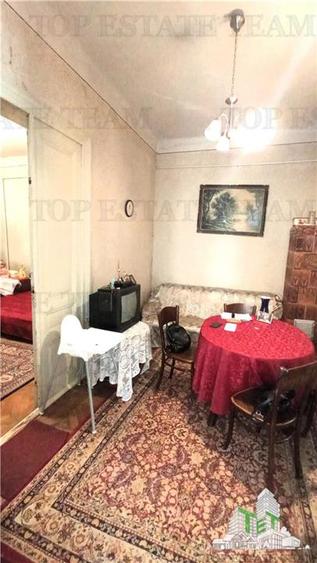 Casa de vanzare in zona Mantuleasa