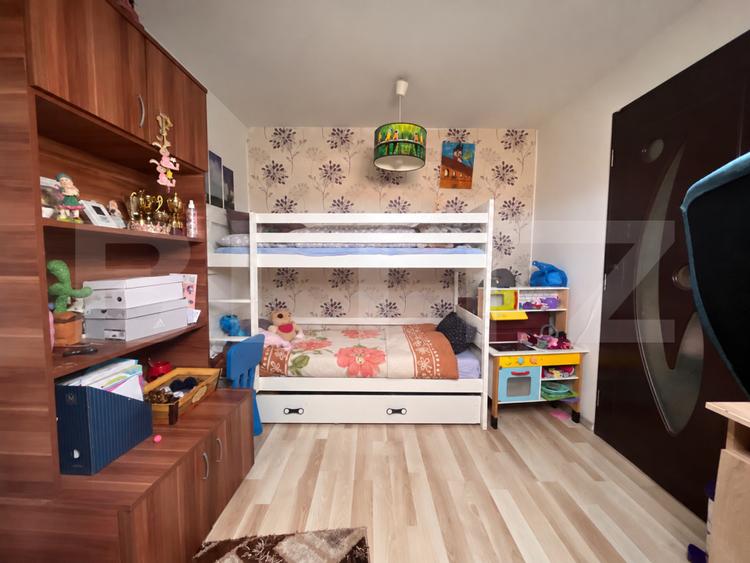 Apartament 3 camere, 65 mp, zona Decebal