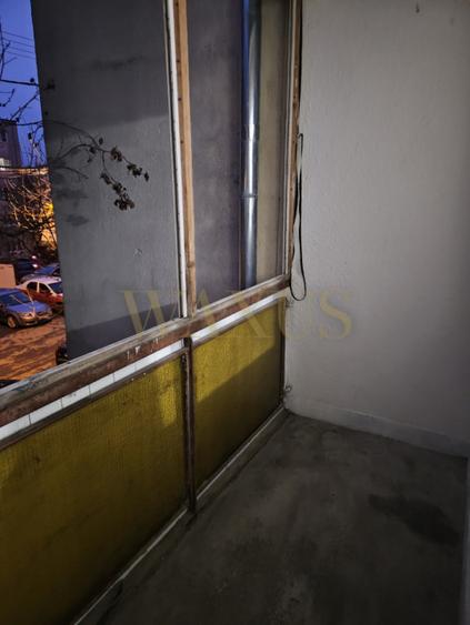 Apartament 2 camere decomandat.
