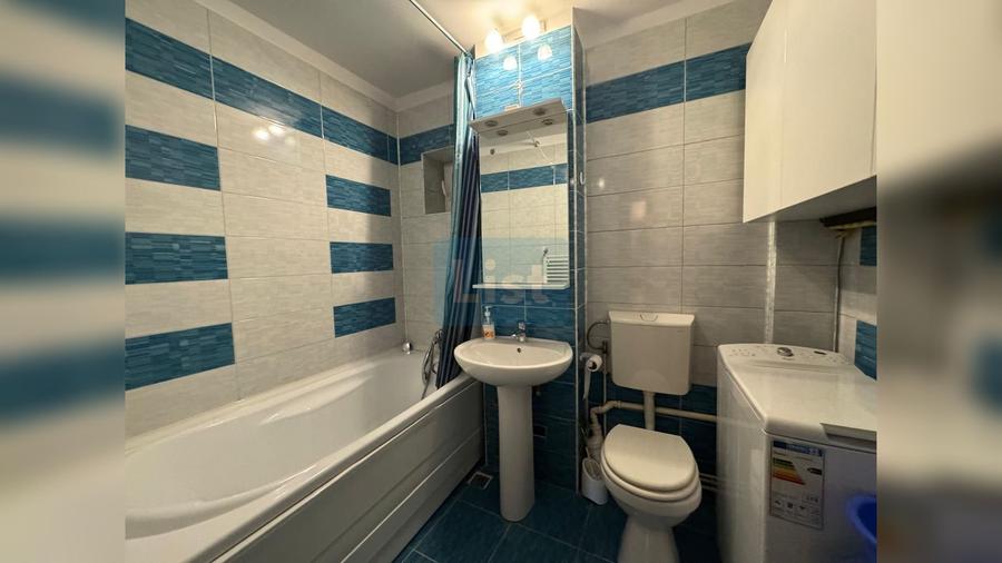 FARA COMISION ! Apartament 3 camere, parcare, Piata CIpariu