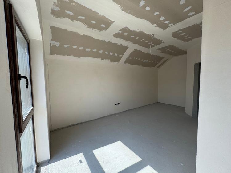 Duplex cu CF, Garaj, teren de 384 mp, Gilau