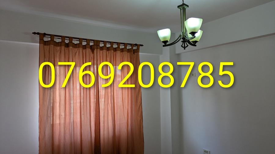 Vând apartament 2 camere, pozitionare excelenta.