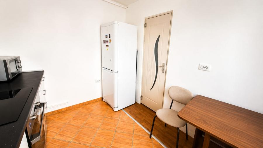 Apartamentul care îți oferă mai mult decât 47 mp – două niveluri, decomandat