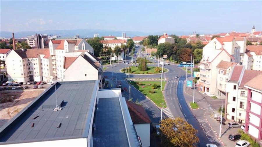 Cladire 1800 mp+82 loc.parcare,ultracentral, Sibiu,comision 0