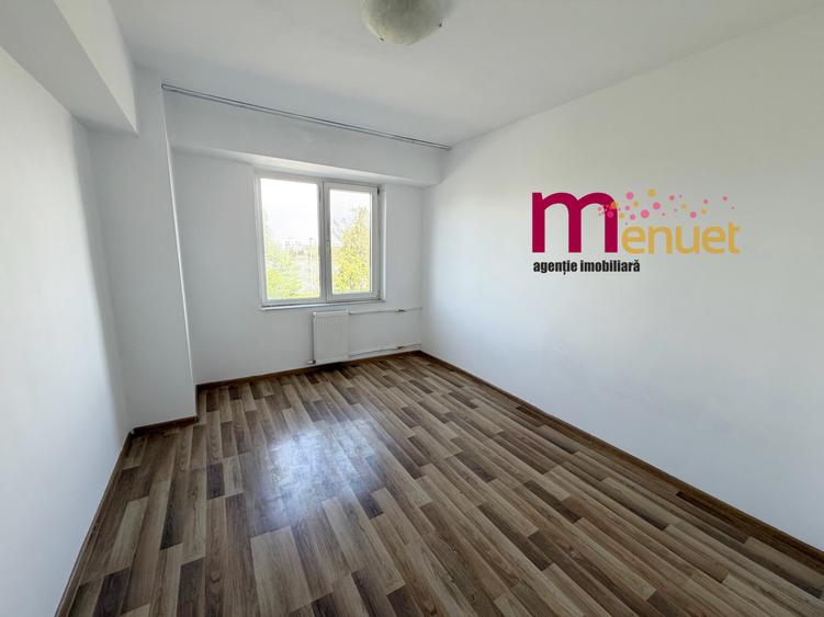 Apartament 2 camere,Central,etaj 2