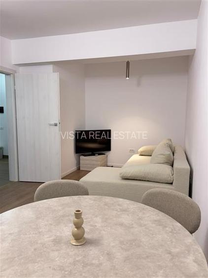 Apartament de inchiriat 3 camere, Tractorul, Brasov - 2