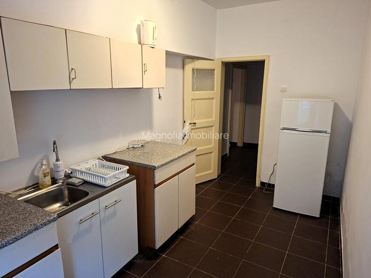 Apartament modest cu 2 camere de închiriat, la demisol - Cotroceni - comision 0% - 8