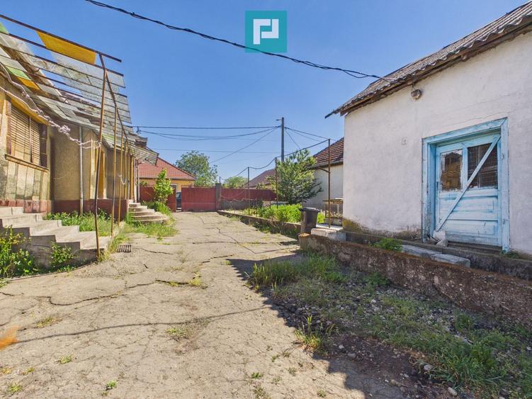 Casă 4 camere Girișu de Criș
