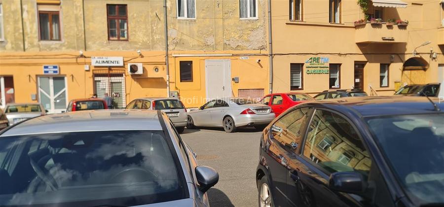 Spatiu Comercial de inchiriat - 2