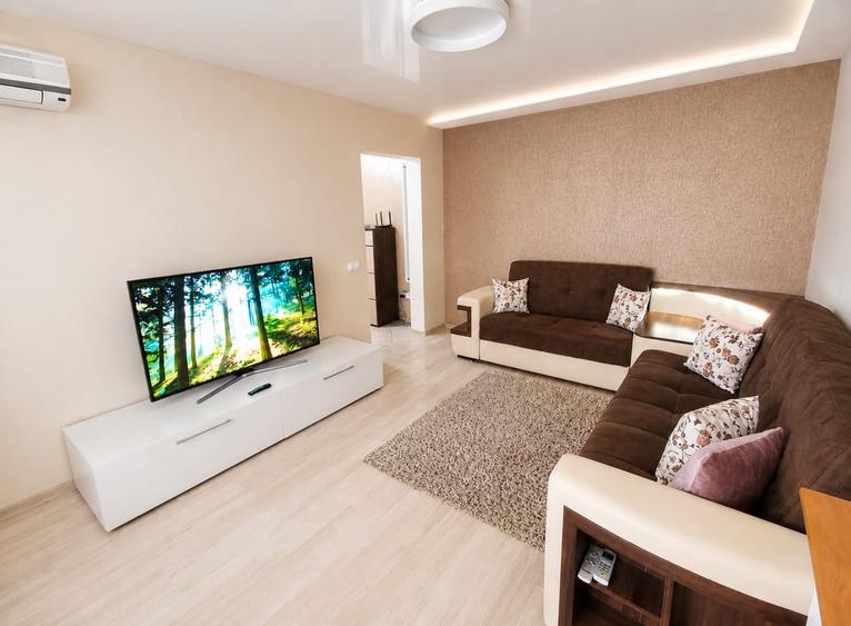Apartament La Cheie - 3 camere confort 1 decomandat - Obor. Supr.67mp.