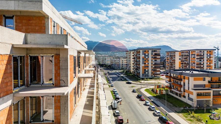 Apartament 3 camere, etaj intermediar, Capitolis Residence, Tractorul