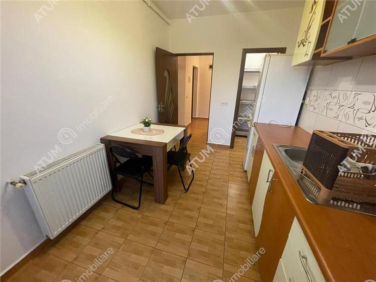 Apartament cu 3 camere decomandate 2 bai si 2 balcoane in Sibiu