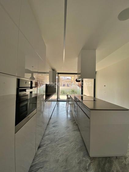 Luxury apartment, 5 rooms, with generous terraces, Aviatorilor area - 9