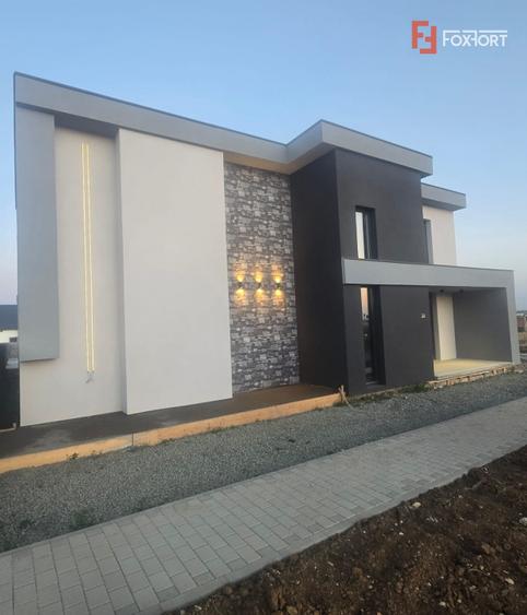 Casa individuala noua cu finisaje si amenajari de lux