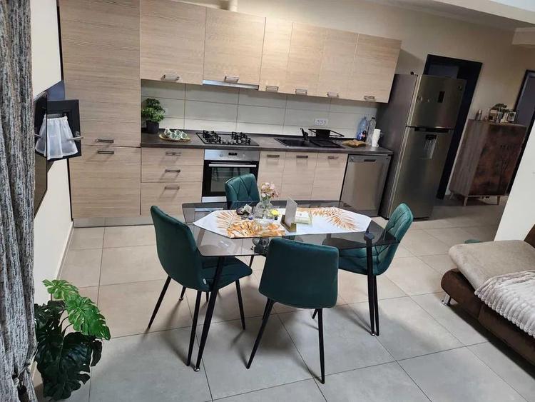 APARTAMENT CU 3 CAMERE IN DUMBRAVITA -STR FREZIEI ,de inchiriat