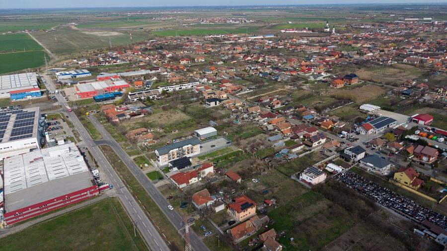 Teren 860 mp în Gai