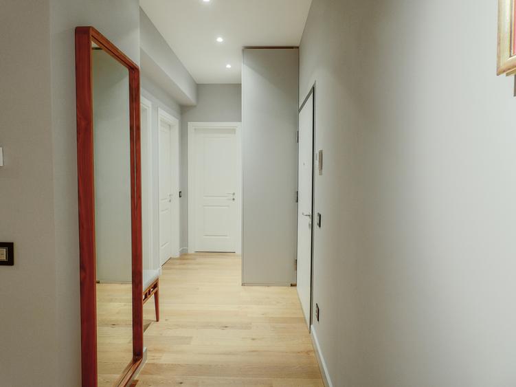 HERASTRAU COMPLEX SALE APARTAMENT 3 CAMERE MOBILAT LUX LOC PARCARE