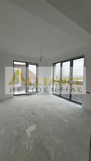 Vila 4 camere de vanzare || aproape de Primărie || campus scolar
